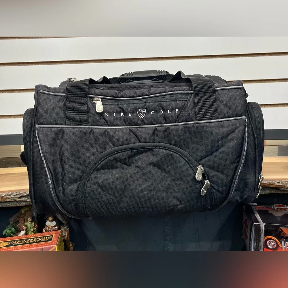 Nike Golf duffle bag